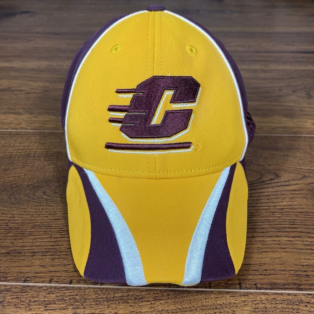 Central Michigan Chippewas Adidas Hat Cap Fitted Baseball S/M Yellow Maroon